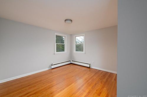 57 Allendale Dr, North Haven CT 06473-2112 exterior