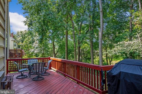 6378 Alderman Dr, Alexandria VA 22315-3731 exterior