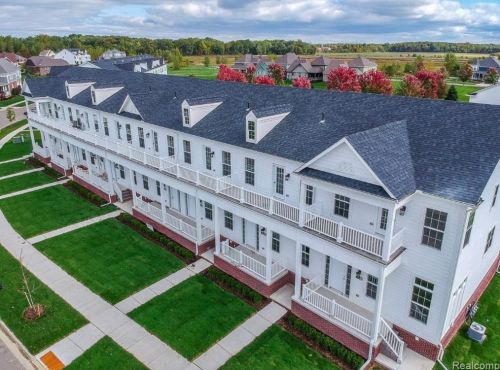 53486 Champlain St, Macomb Township MI  48042-3728 exterior