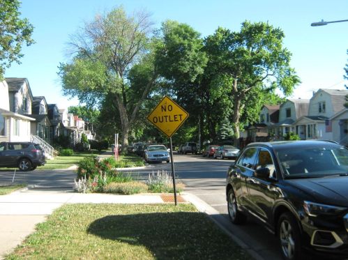 5701 Karlov Ave, Chicago IL 60641-4608 exterior