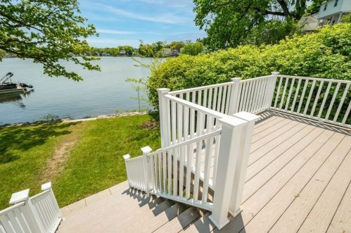 6 Davis Way, Worcester MA 01604-1314 exterior