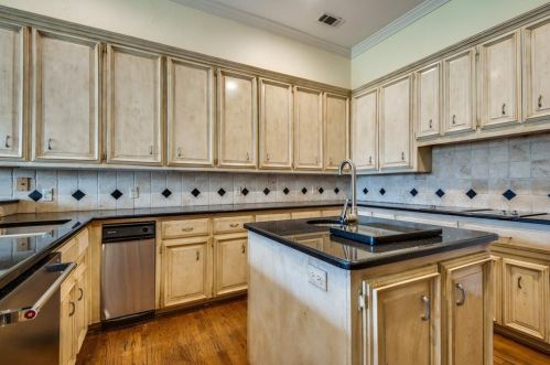 17907 Cedar Creek Canyon Dr, Dallas TX 75252-4944 exterior