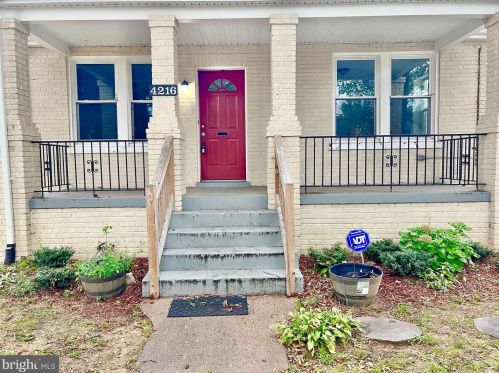 4216 Lane Pl, Washington DC  20019-1938 exterior