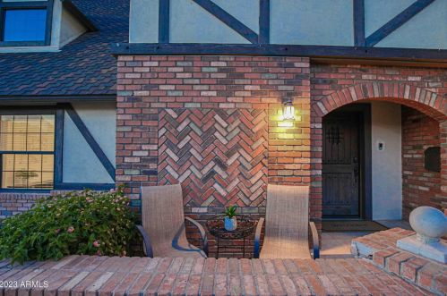 902 Claremont St, Phoenix AZ  85013-1360 exterior