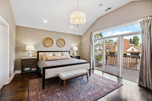 2326 Charleston St, Chicago IL 60647-4112 exterior