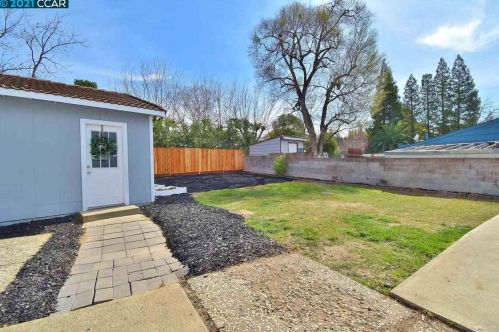 1134 Crowe Pl, Concord CA 94518-1713 exterior