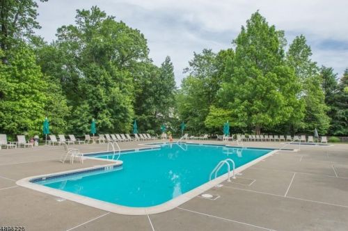 15 Lapis Cir, Town Center NJ 07052-2160 exterior