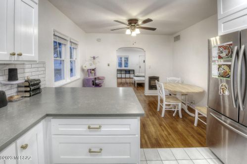 2015 8 St, Tucson AZ 85719-5515 exterior