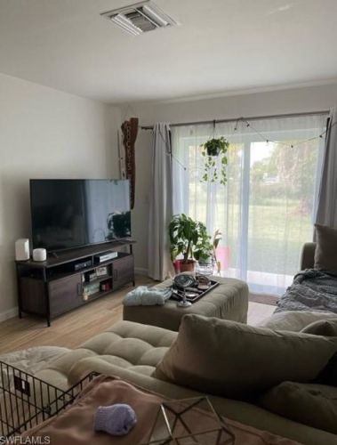 2355 Hunter Blvd, Naples FL 34116-6942 exterior