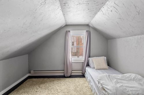 4 Ludington Rd, Worcester MA 01602-3223 exterior