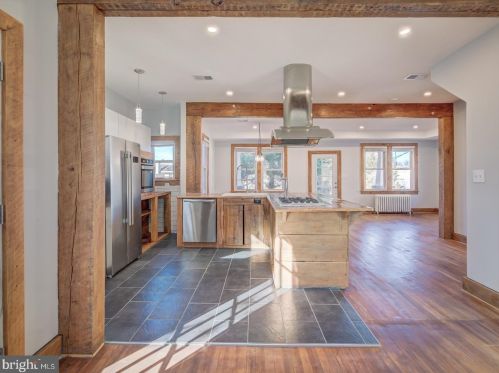 1805 Kearny St, Washington DC  20018-2435 exterior