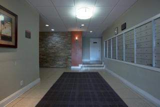 160 Virgil Ave, Los Angeles CA  90004-6056 exterior