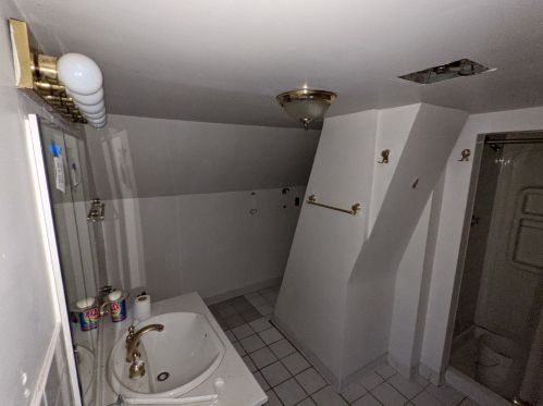 10435 Calhoun Ave, Chicago IL 60617-5353 exterior