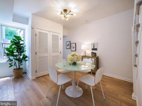 780 Lamont St, Washington DC  20010-1527 exterior