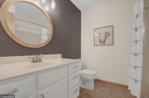 649 Falcon Rdg Rd, Saint Paul MN 55125-1458 exterior