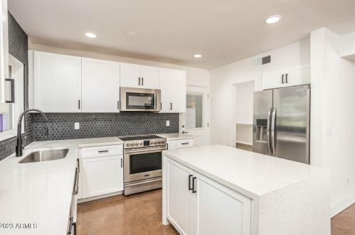 4729 24 St, Phoenix AZ 85016-4837 exterior