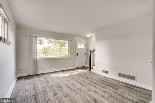 219 Anacostia Ave, Washington DC  20019-1322 exterior