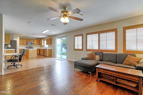 735 Kohala St, Oxnard CA  93030-8097 exterior