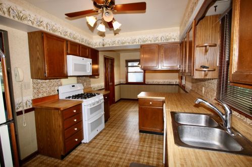 1202 Edgerton Dr, Joliet IL 60435-3745 exterior