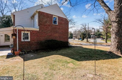 9609 Hastings Dr, Silver Spring MD 20901-3198 exterior