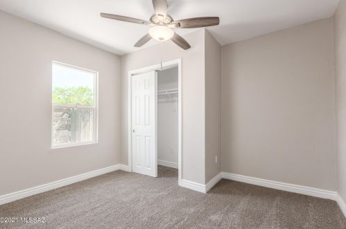 5817 Beverly St, Tucson AZ 85711-5141 exterior