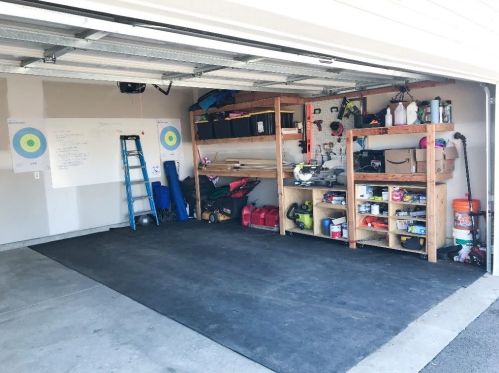 2767 83rd Ln, Gary, IN 46410-6067