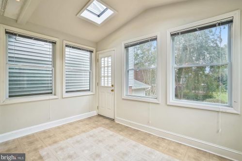 1730 Great Falls St, Mc Lean VA  22101-5063 exterior