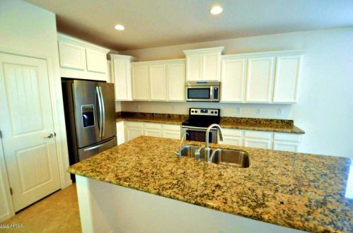 1050 Detroit St, Chandler AZ  85225 exterior