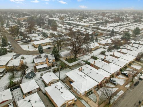 7619 Argyle St, Chicago IL 60640-3307 exterior