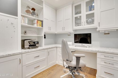 5828 3rd Ave, Phoenix AZ 85086-7201 exterior