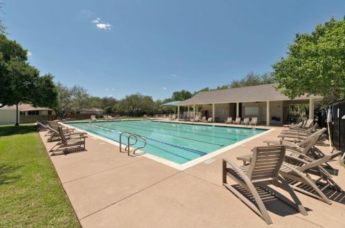 4537 Corran Fry Loop, Austin TX 78749-1117 exterior