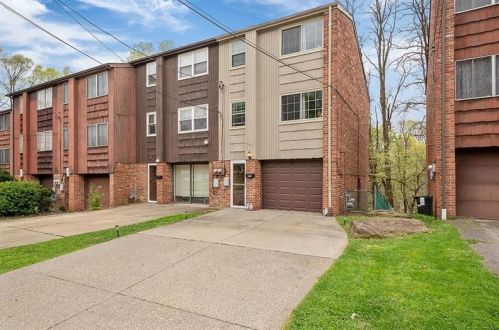 841 Lindenwood Dr, Pittsburgh, PA 15234-2536