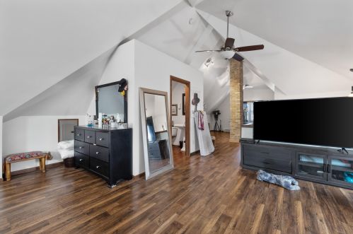 5518 Auer Ave, Milwaukee WI 53212-2107 exterior