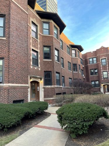 531 Addison St, Chicago IL  60613-4701 exterior