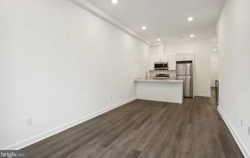 2020 18th St, Philadelphia PA  19121-2324 exterior