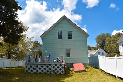 15 Stanley Ave, Taunton, MA 02780-3014