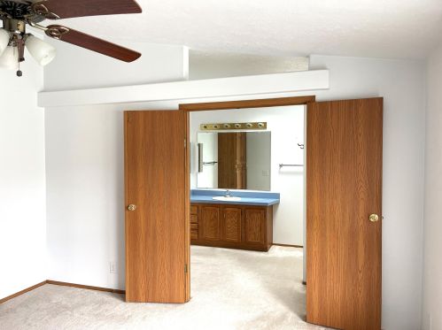 1367 John Ross Dr, Kalamazoo MI 49009-8307 exterior