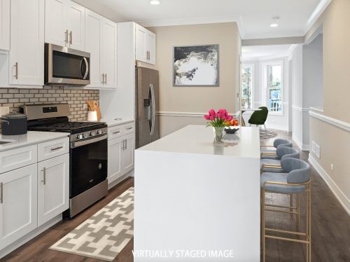 2743 Hamlin Ave, Chicago IL 60647-1012 exterior