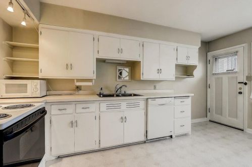 4543 Ardmore Ave, Milwaukee WI 53211-1402 exterior