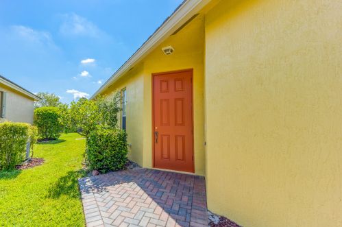10014 Chadwick Dr, Fort Pierce FL  34987-2418 exterior