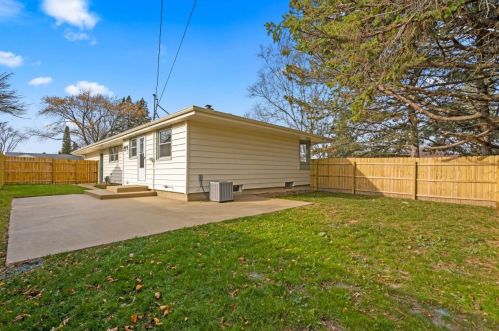 6035 Darnel Ave, Milwaukee WI  53223-3555 exterior