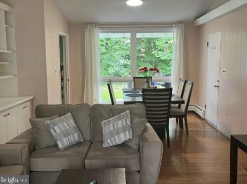 2116 Parker Ave, Silver Spring MD 20902-2645 exterior