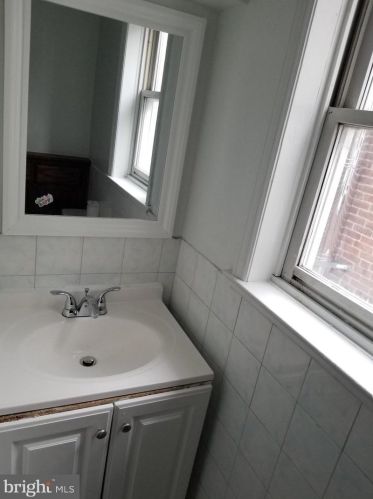 4312 Devereaux, Philadelphia PA 19135-3515 exterior