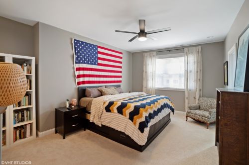 3067 Gresham Ave, Chicago IL 60618-6708 exterior