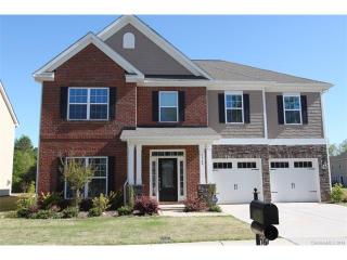 3949 Franklin Meadows Dr, Matthews, NC 28105-6932