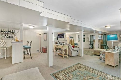 6121 Newport Ave, Chicago IL 60634-4142 exterior