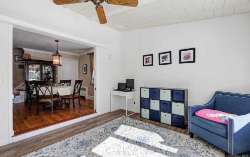 16 Quebec Dr, Huntington Station NY 11746-3872 exterior