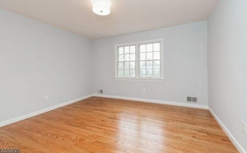 24 Rickland Dr, Dover NJ 07869-4320 exterior