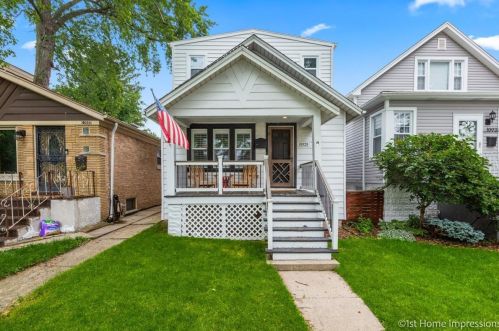 10929 Troy St, Chicago, IL 60655-2211