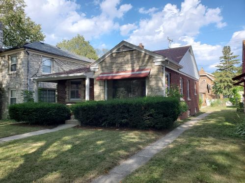 3172 46, Milwaukee WI 53210-2405 exterior